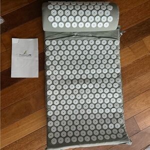 ProsourceFit Orange Acupressure Mat and Pillow Set